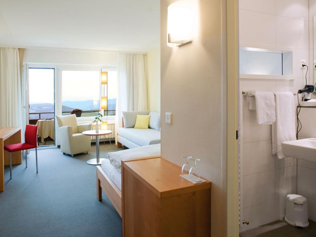 Hotel Bad Ramsach Läufelfingen Pokoj fotografie
